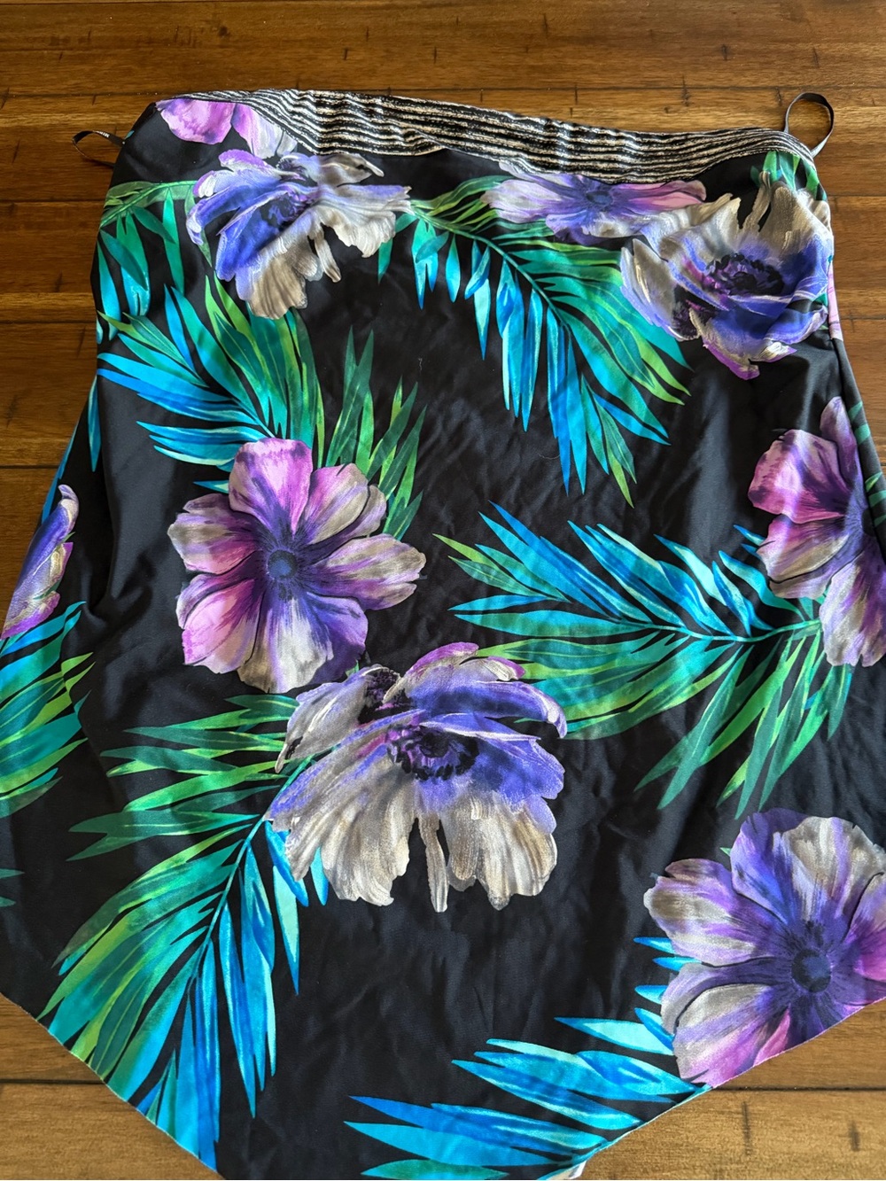 Miraclesuit Black and Teal Printed Swim hankini tankini